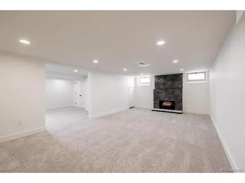 2938 Cherry St, Denver, CO 80207 photo 16