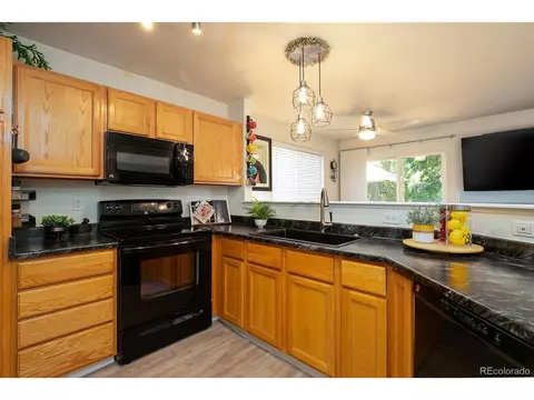2024 E 103rd Ave, Thornton, CO 80229 photo 9