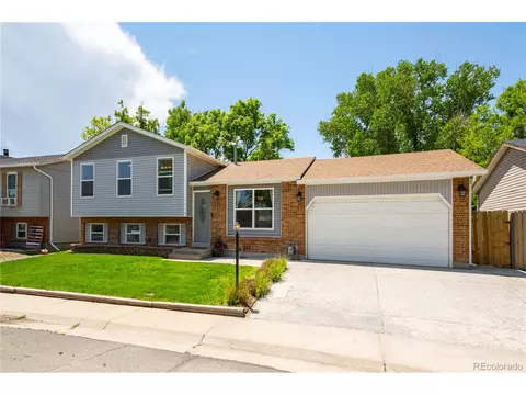 5568 E 111th Dr, Thornton, CO 80233 photo 2