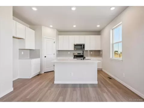 Kitchen - 22687 E 47th Pl, Aurora, CO 80019 photo 1 of 1