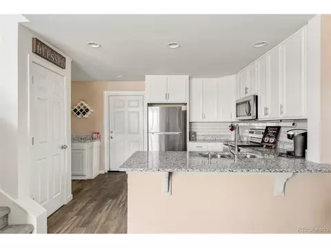 Kitchen - 9777 E 56th Pl, Denver, CO 80238 photo 1 of 4