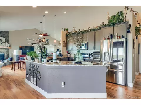 50111 E Maplewood Pl, Bennett, CO 80102 photo 6