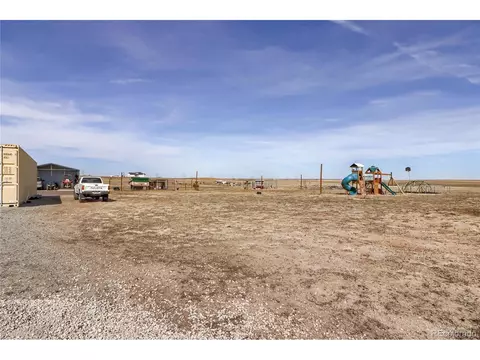 50111 E Maplewood Pl, Bennett, CO 80102 photo 36