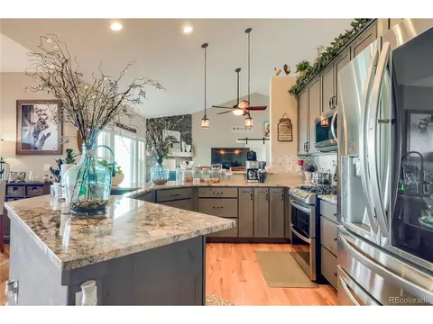 50111 E Maplewood Pl, Bennett, CO 80102 photo 7