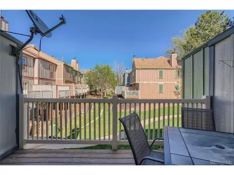 11886 E Kepner Dr, Aurora, CO 80012 photo 3