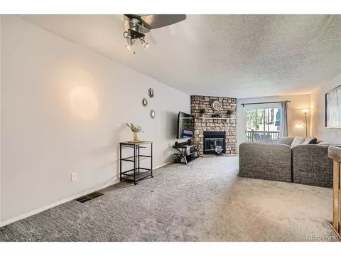 11886 E Kepner Dr, Aurora, CO 80012 photo 8