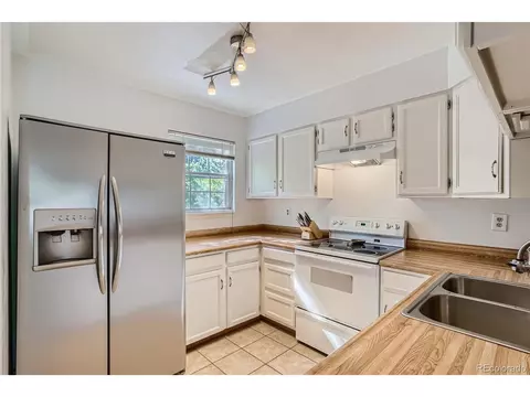 11886 E Kepner Dr, Aurora, CO 80012 photo 6