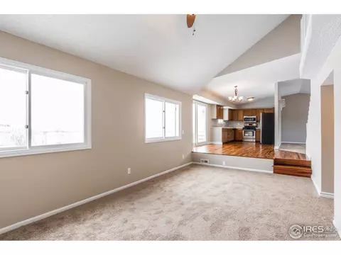 720 Jay Pl, Berthoud, CO 80513 photo 4