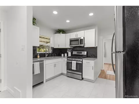 875 Lima St, Aurora, CO 80010 photo 9