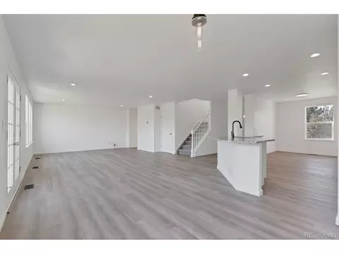 19319 E Dickenson Pl, Aurora, CO 80013 photo 8