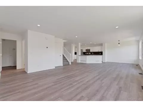 19319 E Dickenson Pl, Aurora, CO 80013 photo 10