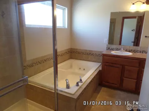 660 Torreys Peak Ln, Berthoud, CO 80513 photo 10