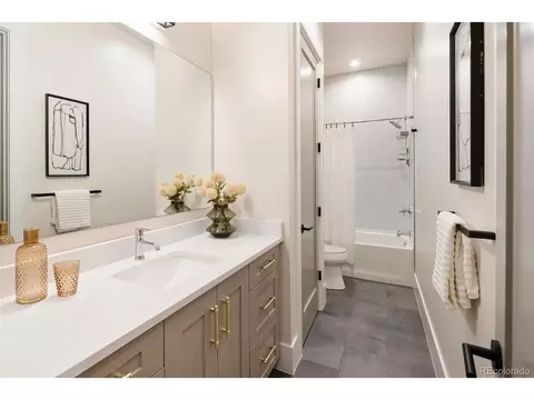 Bath - 20 Ivanhoe St, Denver, CO 80220 photo 5 of 5