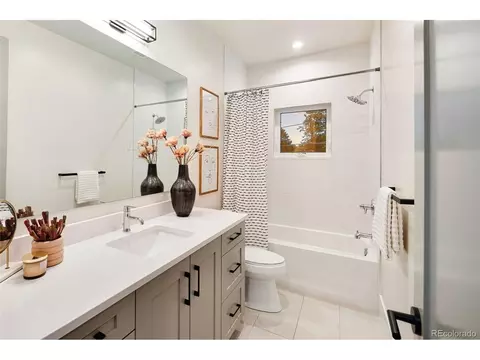 Bath - 20 Ivanhoe St, Denver, CO 80220 photo 4 of 5