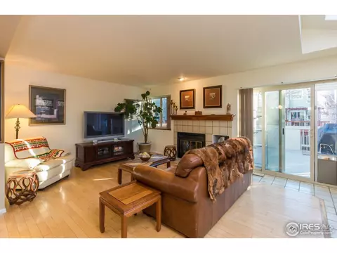 108 Huron Ct, Boulder, CO 80303 photo 2