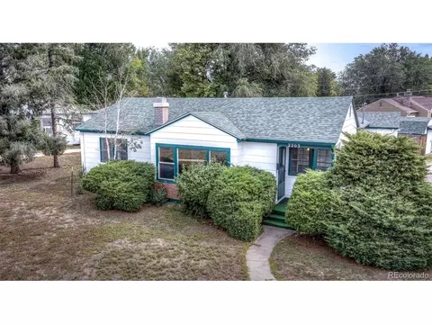 2203 Templeton Gap Rd, Colorado Springs, CO 80907