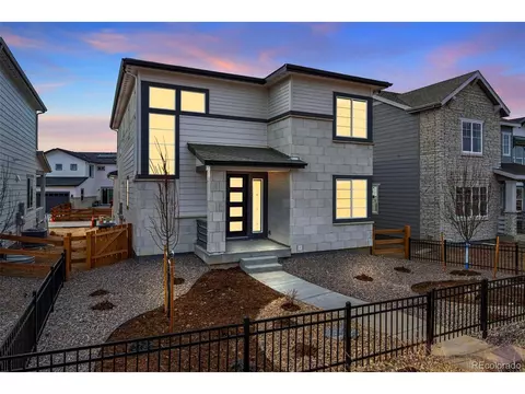 3336 N Haleyville Ct, Aurora, CO 80019