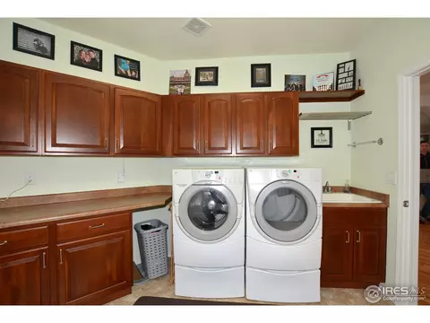 8784 Longs Peak Cir, Windsor, CO 80550 photo 9