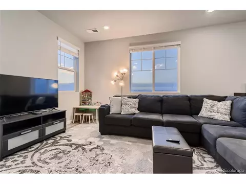 26839 E 1st Pl, Aurora, CO 80018 photo 6