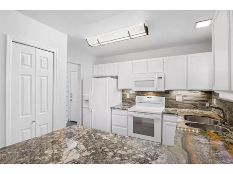 3931 S Carson St #D, Aurora, CO 80014 photo 6