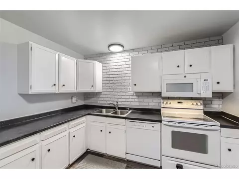 15705 E Brown Ave, Aurora, CO 80013 photo 9