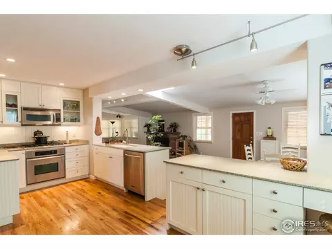 726 Grant Pl, Boulder, CO 80302 photo 2