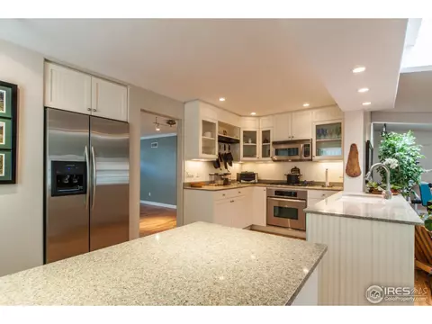 726 Grant Pl, Boulder, CO 80302 photo 4