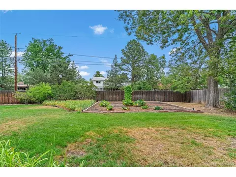Exterior - 5161 Laurel Ave, Boulder, CO 80303 photo 3 of 12