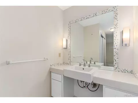Bath - 5161 Laurel Ave, Boulder, CO 80303 photo 4 of 5