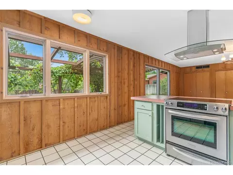 Kitchen - 5161 Laurel Ave, Boulder, CO 80303 photo 3 of 4