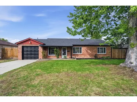 880 Tucson St, Aurora, CO 80011