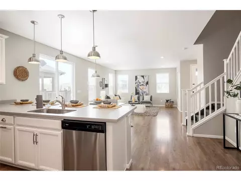 10219 E 25th Dr, Aurora, CO 80010 photo 11
