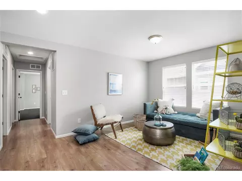 10219 E 25th Dr, Aurora, CO 80010 photo 16