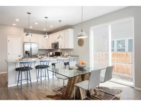 10219 E 25th Dr, Aurora, CO 80010 photo 6