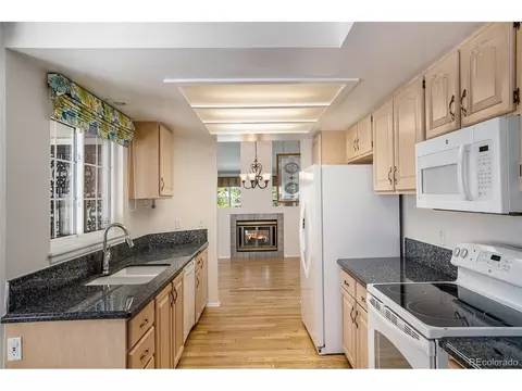9346 Meredith Ct, Lone Tree, CO 80124 photo 2