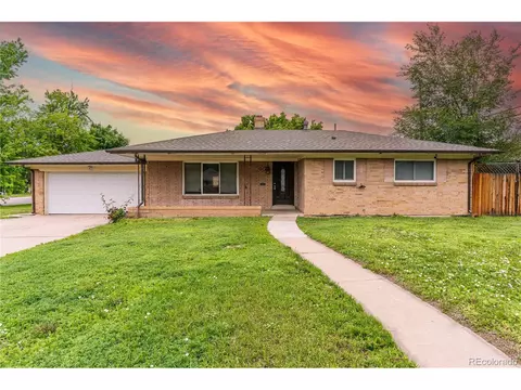 7995 Robin Ln, Denver, CO 80221
