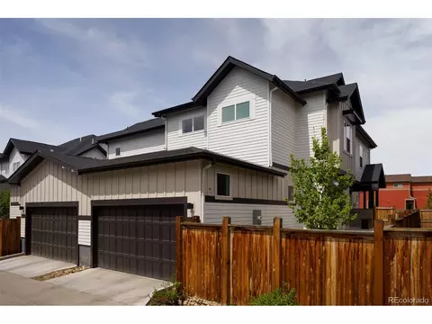Exterior - 10350 E 62nd Pl, Denver, CO 80238 photo 2 of 6