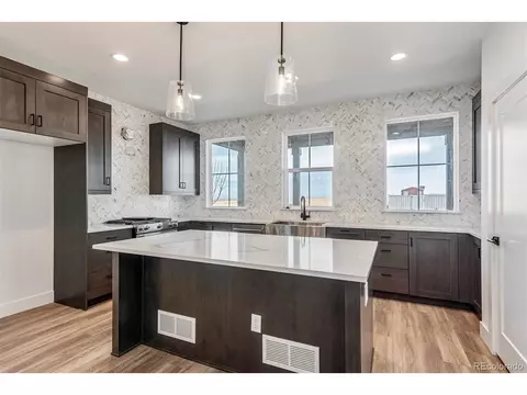 21668 E 61st Dr, Aurora, CO 80019 photo 7