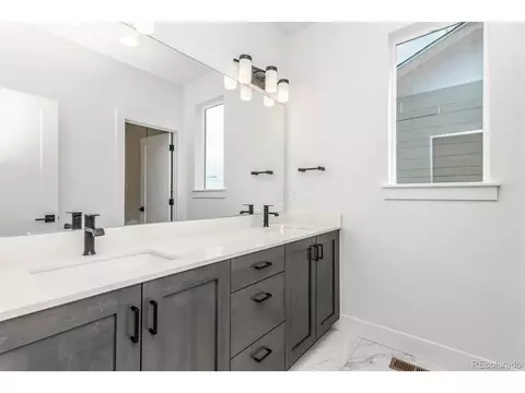 21668 E 61st Dr, Aurora, CO 80019 photo 22