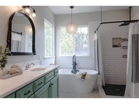 Bath - 2664 E 137th Pl, Thornton, CO 80602 photo 2 of 4