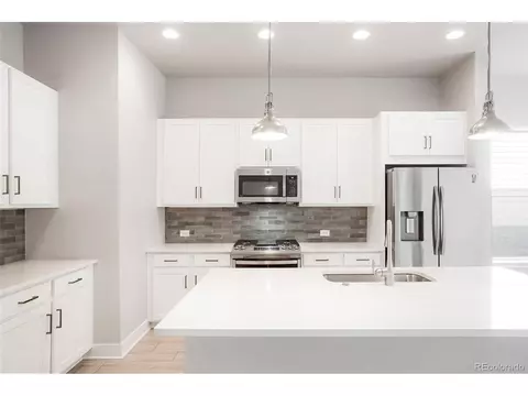 20968 E 60th Pl, Aurora, CO 80019 photo 3