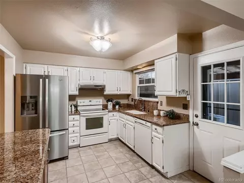 8602 E Amherst Dr #C, Denver, CO 80231 photo 11