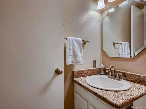 8602 E Amherst Dr #C, Denver, CO 80231 photo 14