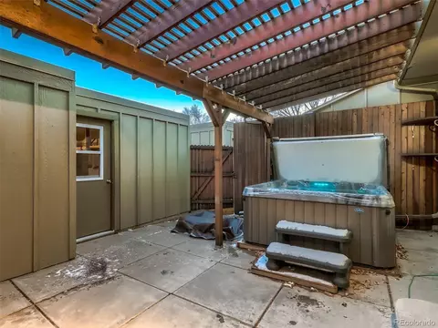8602 E Amherst Dr #C, Denver, CO 80231 photo 23