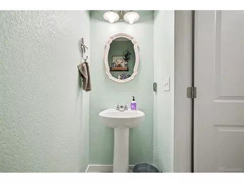 Bath - 1244 Lily Mountain Rd, Windsor, CO 80550 photo 1 of 4