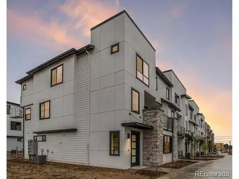 2052 S Holly St #2, Denver, CO 80222