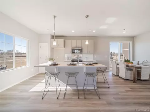 21943 E 38th Pl, Aurora, CO 80019 photo 9