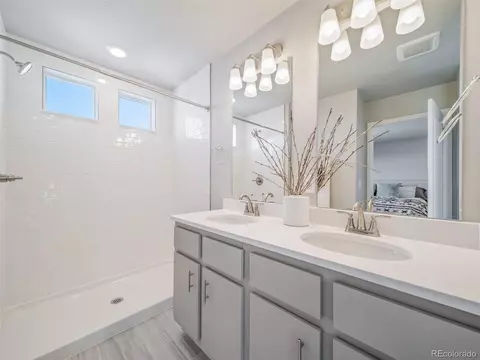21943 E 38th Pl, Aurora, CO 80019 photo 18