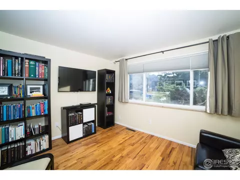 660 S 40th St, Boulder, CO 80305 photo 2