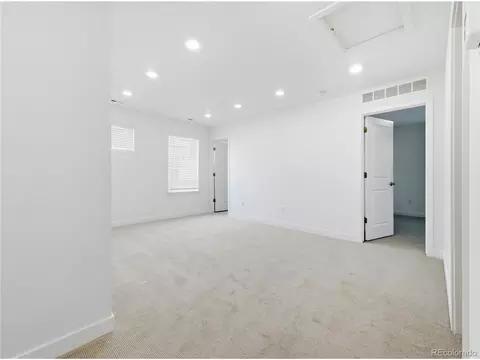 Bedroom - 9989 E 62nd Ave, Denver, CO 80238 photo 4 of 8